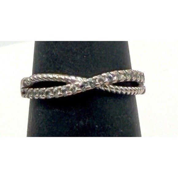 Source Unknown Jewelry - Rose Gold Tone Twisted Band Ring Size 5.75 Rhinestone Sparkle